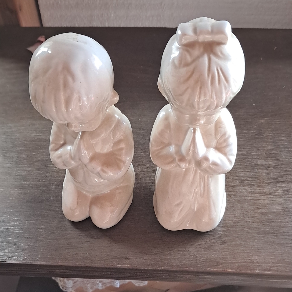 Ceramic Praying Figurines